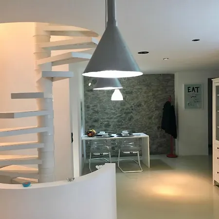 Sea Breeze Boutique House *